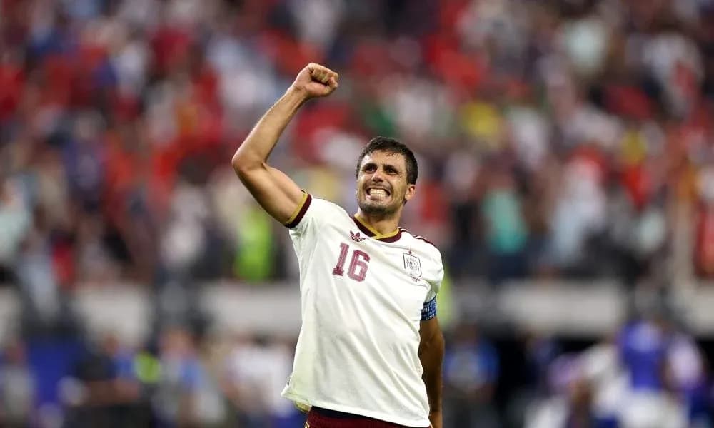 Jugador levantando el puño tras un triunfo
