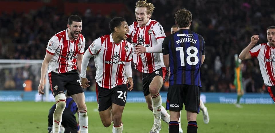 Jugadores del Southampton celebrando un gol en el partido