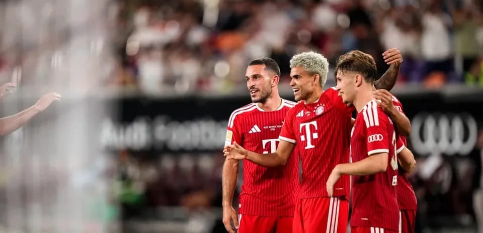 Jugadores del Bayern Múnich celebrando un gol juntos