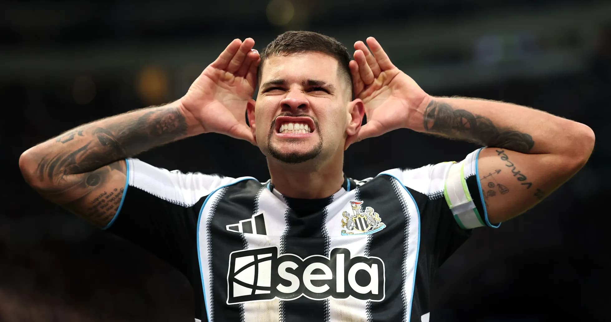 Jugador de Newcastle United festejando un gol