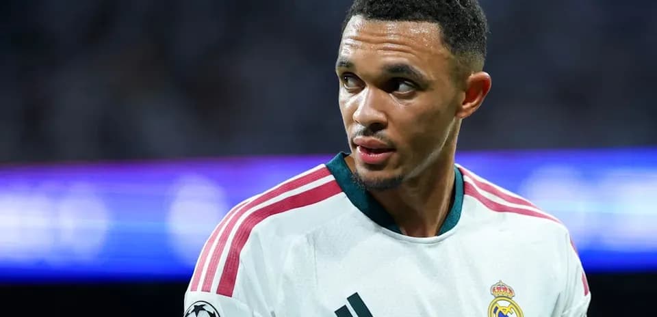 Jugador de Real Madrid en el campo durante el partido