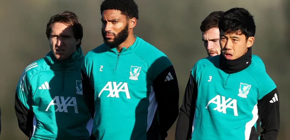 Jugadores en sesión de entrenamiento del Liverpool