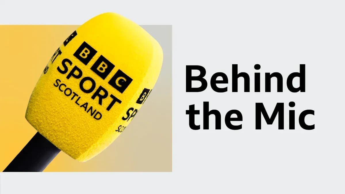 Micrófono de BBC Sport Scotland sobre fondo amarillo