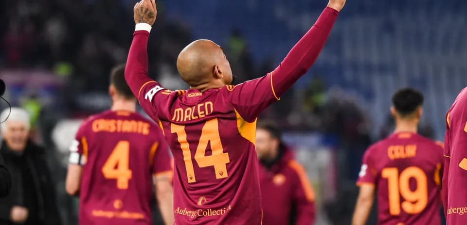 Jugador de AS Roma celebrando un gol