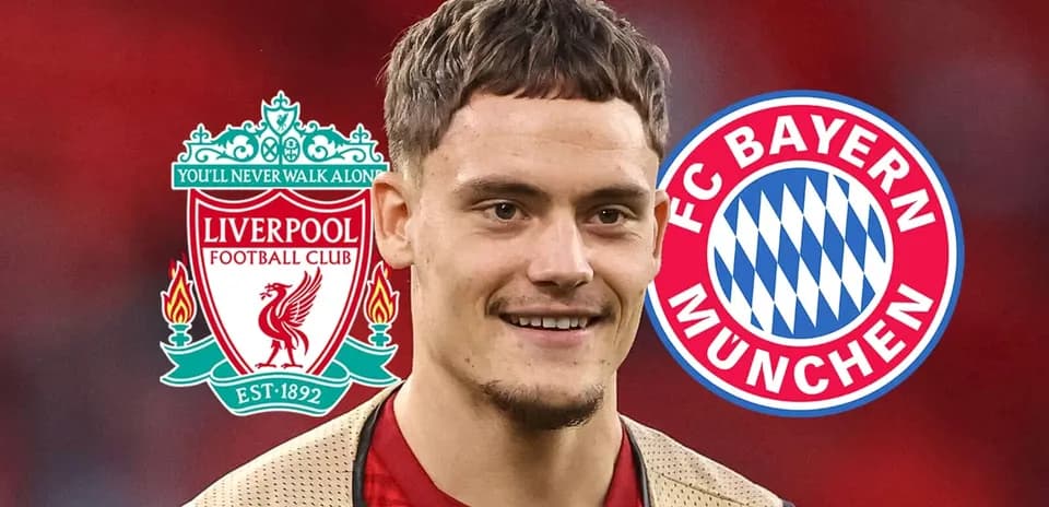 Jugador con logos de Liverpool y Bayern Múnich de fondo