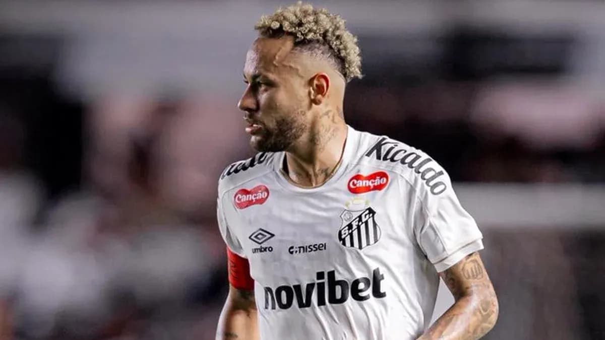 Neymar jugando para Santos en el partido