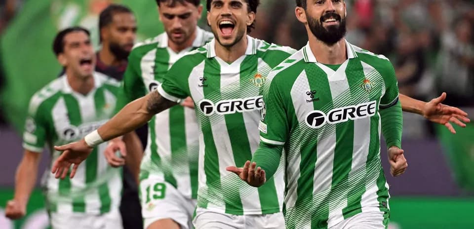 Jugadores del Real Betis celebrando un gol