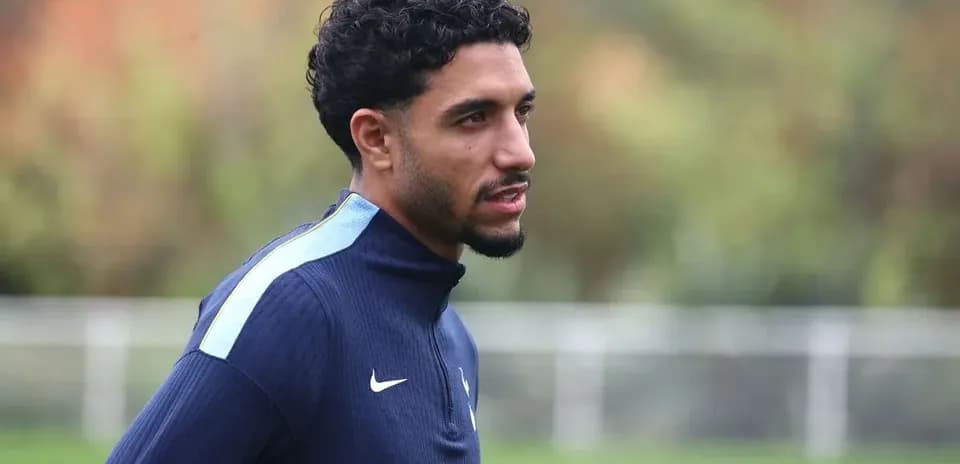 Jugador en sesión de entrenamiento al aire libre