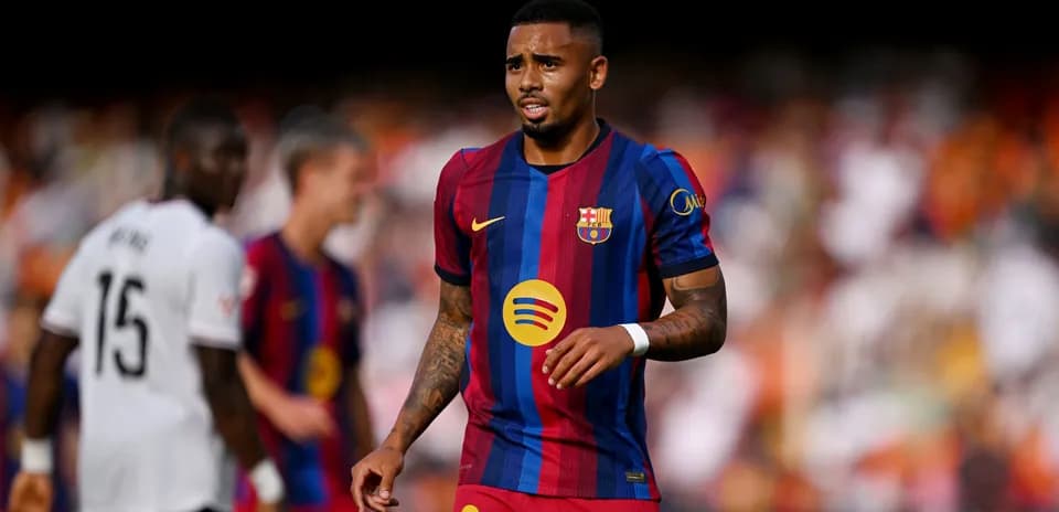 Jugador del FC Barcelona en el campo de juego