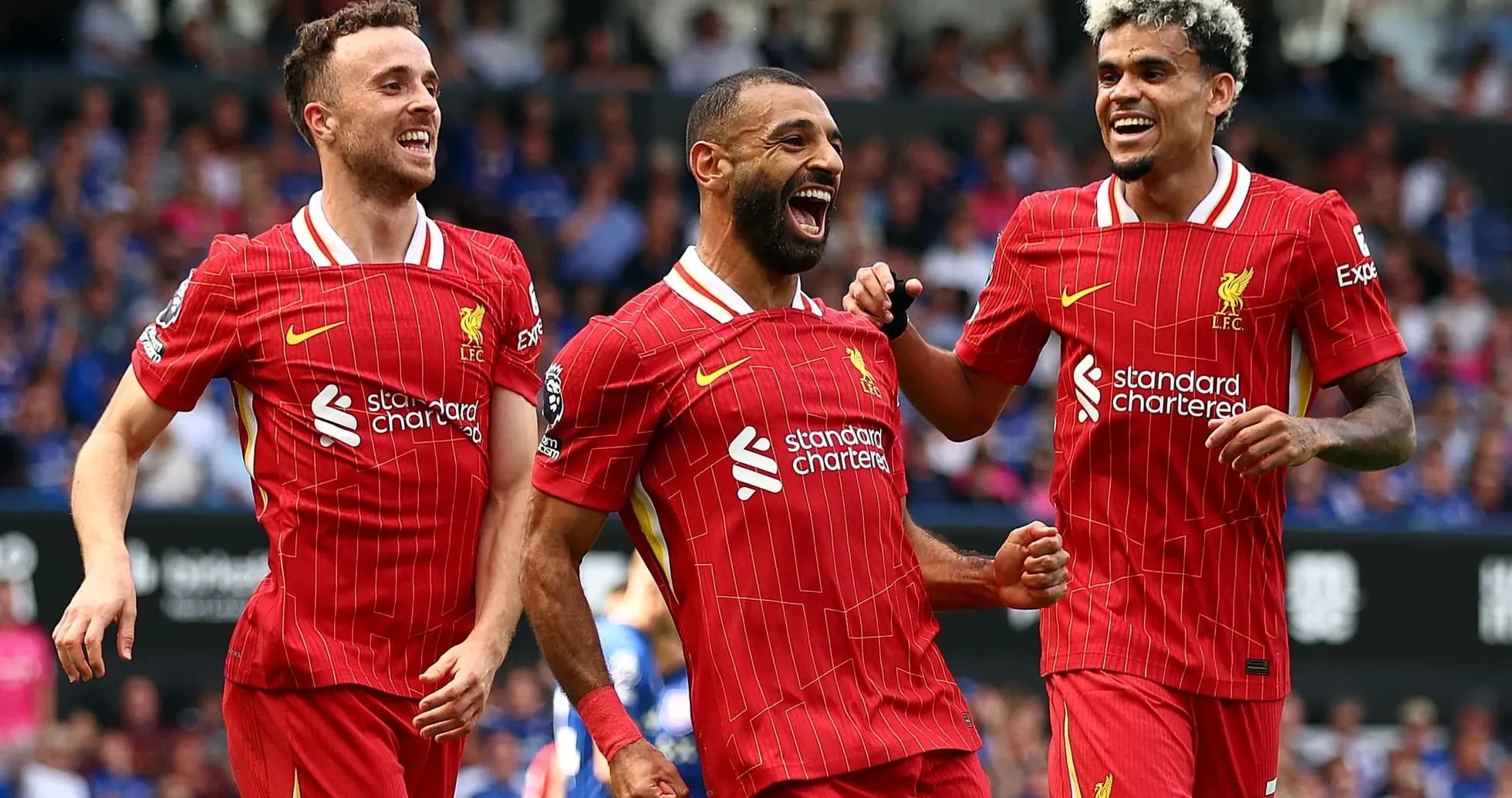 Jugadores de Liverpool celebrando un gol
