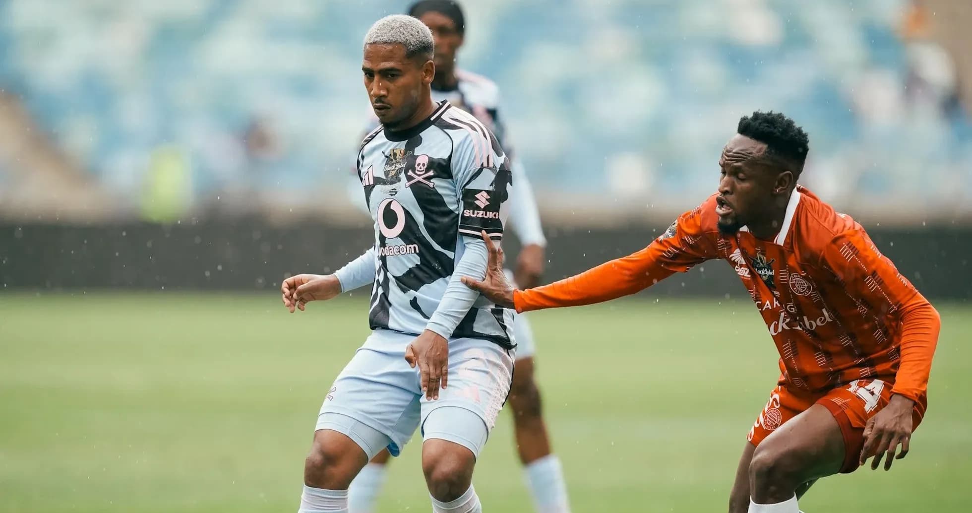 Jugador de fútbol en acción durante el partido