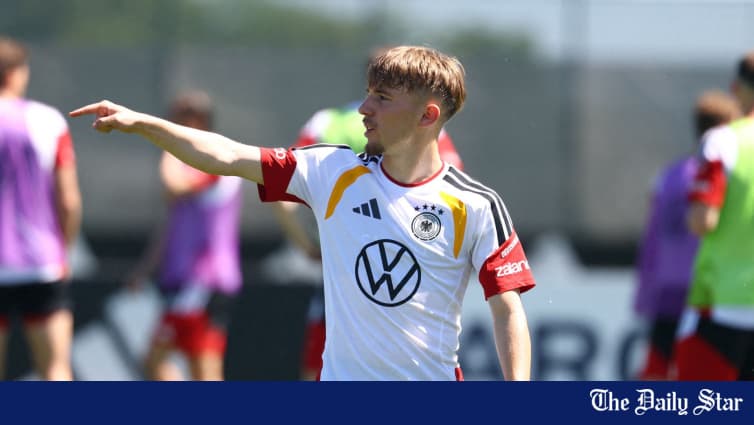 Jugador de Alemania señalando durante entrenamiento Jugador de Alemania señalando durante entrenamiento