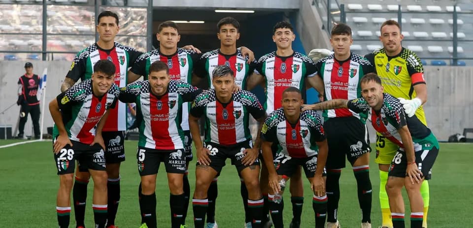 Equipo Palestino posando para la foto oficial