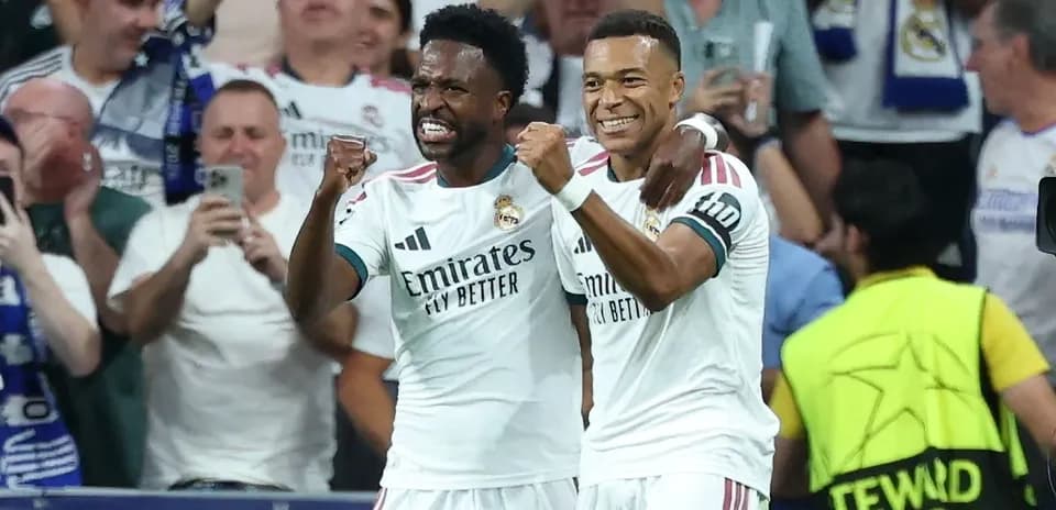 Jugadores del Real Madrid celebrando un gol