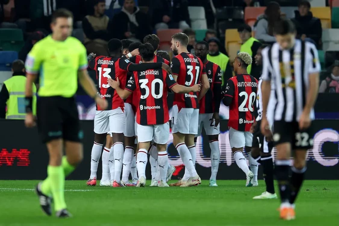 Jugadores de AC Milan celebrando un gol
