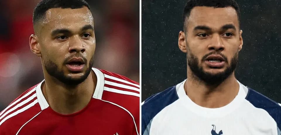 Jugador con uniforme de Liverpool y Tottenham en acción