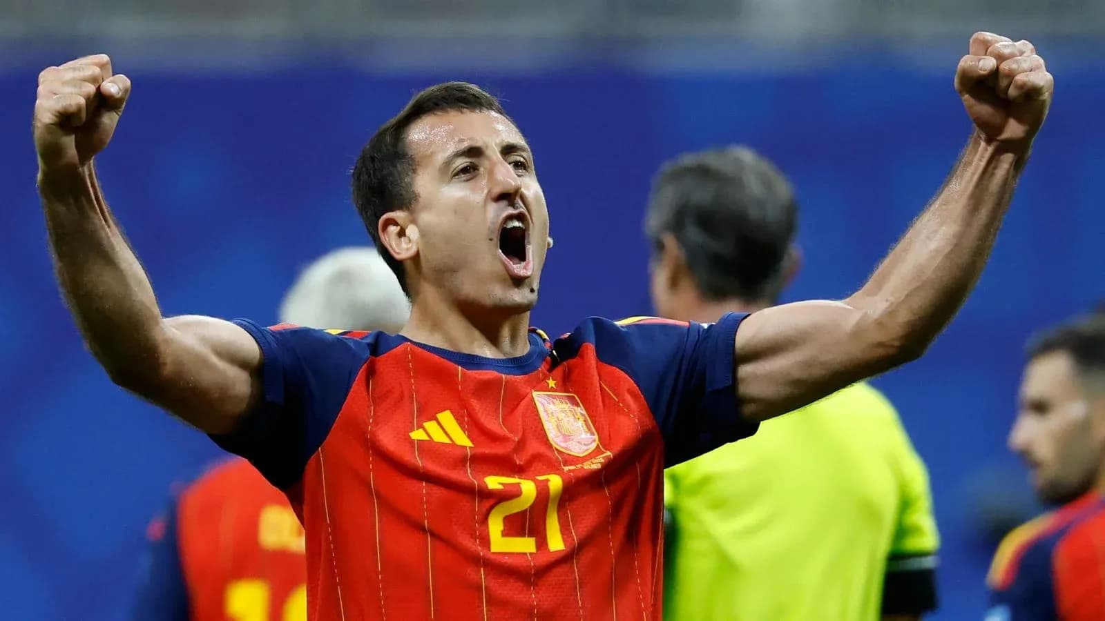 Jugador de España celebrando en el campo de juego