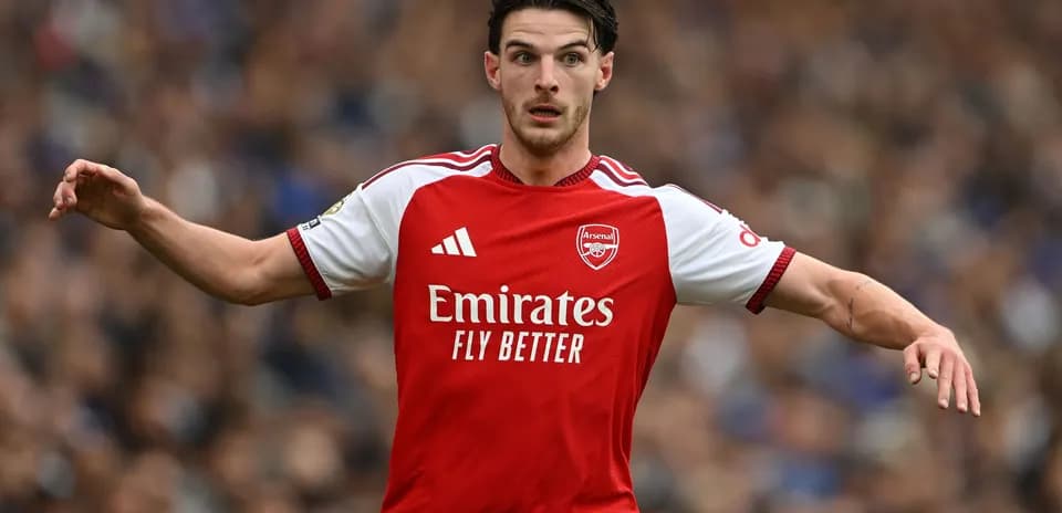 Jugador de Arsenal en acción durante el partido