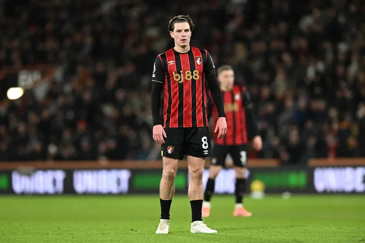 Jugador de Bournemouth en el campo durante partido