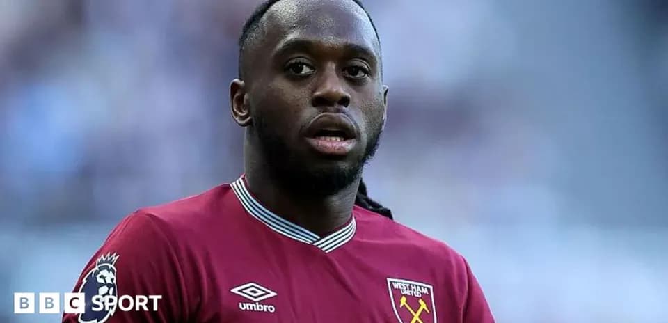 Jugador de West Ham United en la cancha