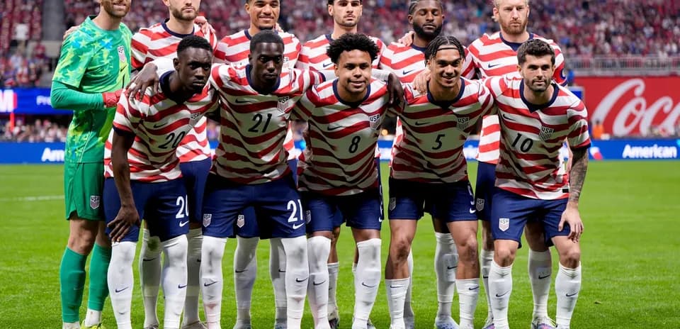 Jugadores de Estados Unidos posando para foto