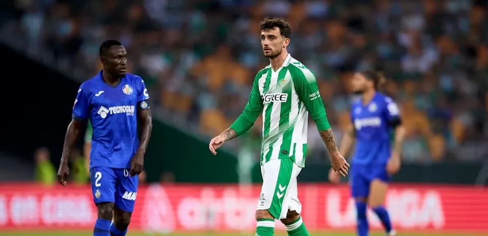 Jugadores de Real Betis y Getafe en el campo