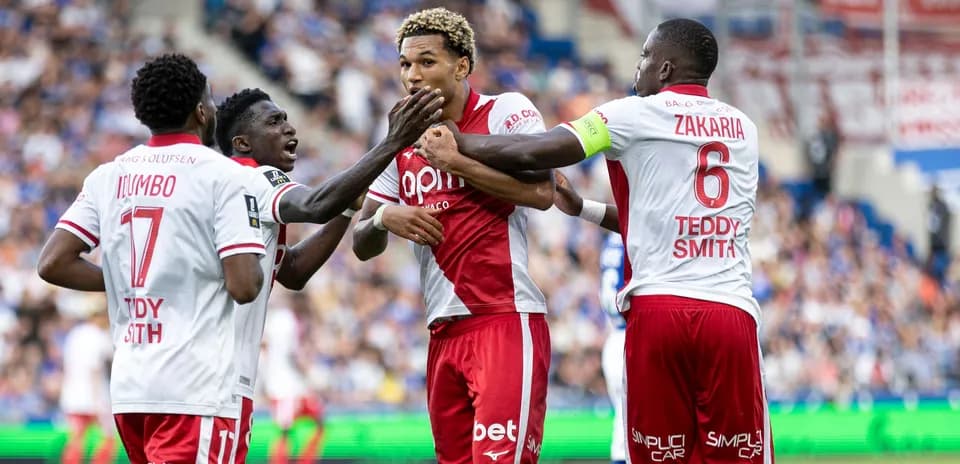 Jugadores de AS Monaco celebrando un gol en el partido