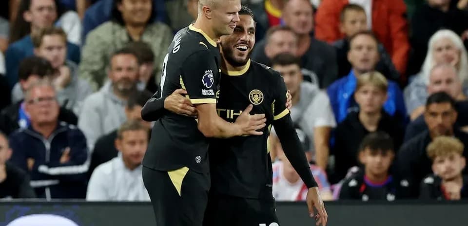 Jugadores de Manchester City celebrando un gol