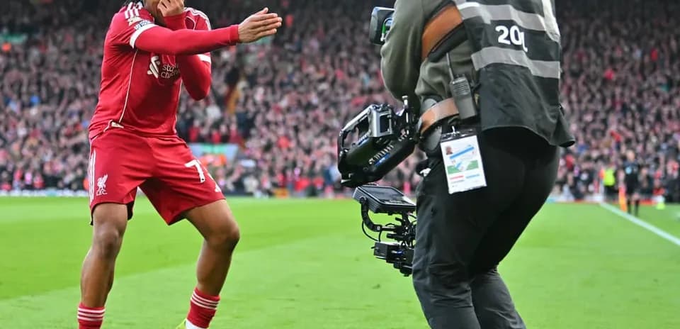 Jugador de Liverpool celebrando un gol