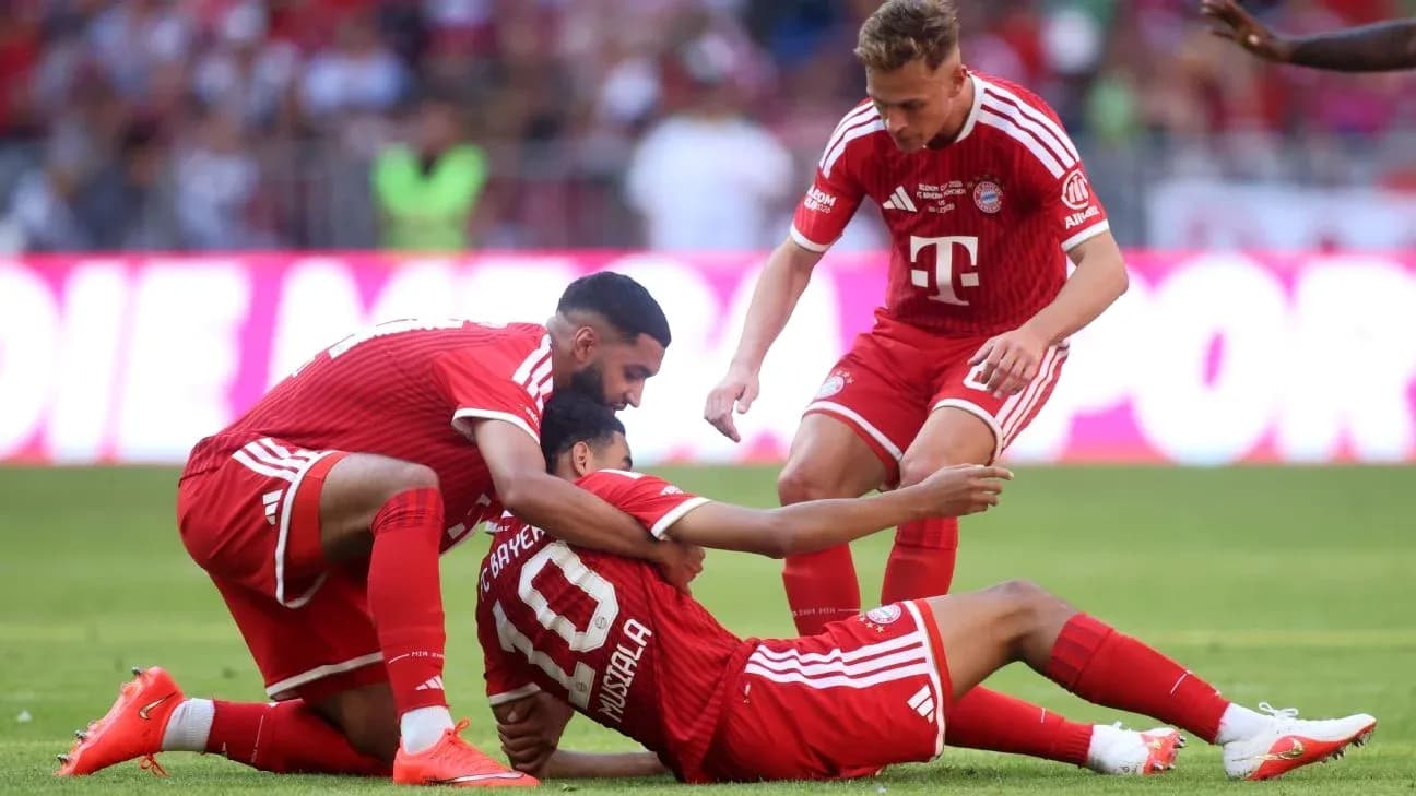 Jugadores de Bayern Múnich celebrando un gol en el campo