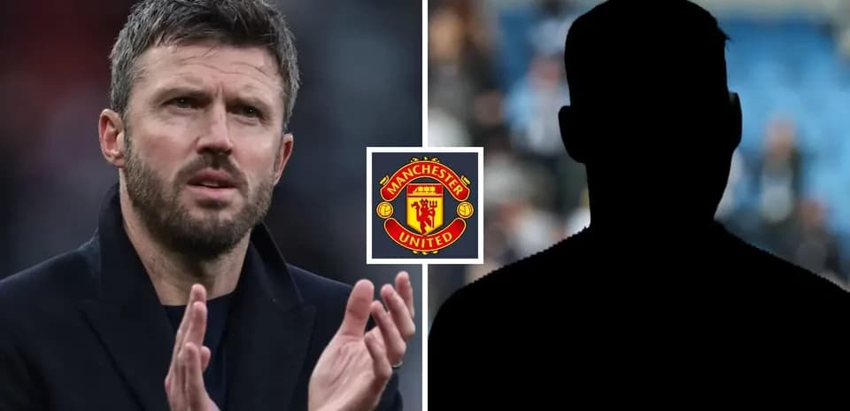 Entrenador de Manchester United aplaudiendo en el campo