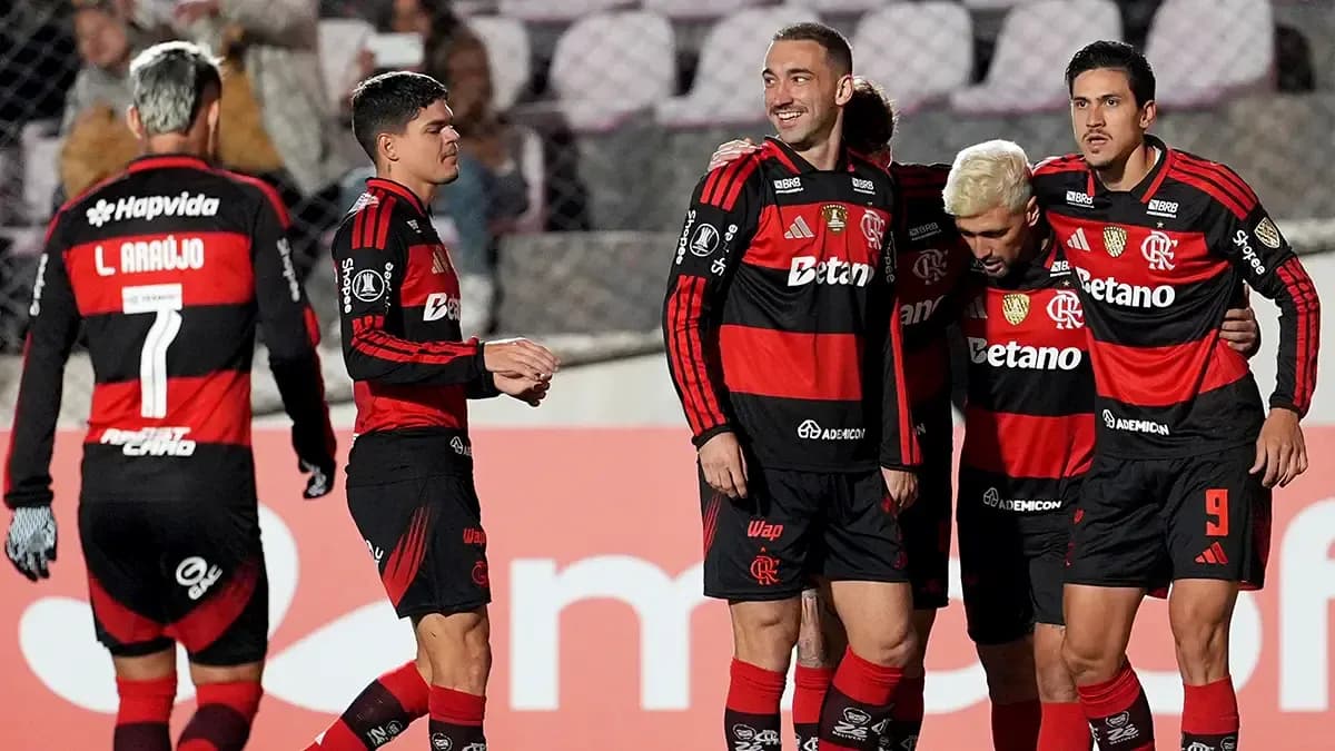 Jugadores de Flamengo celebrando un gol