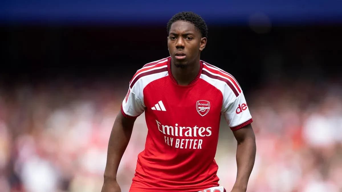 Jugador del Arsenal en acción durante el partido