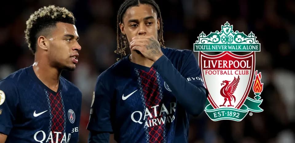 Jugadores de PSG durante un partido en el campo