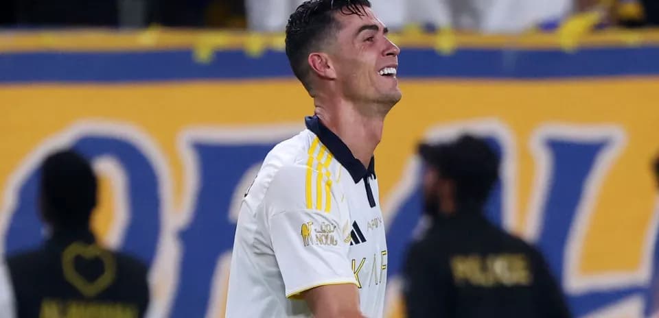 Cristiano Ronaldo celebrando en el campo de juego