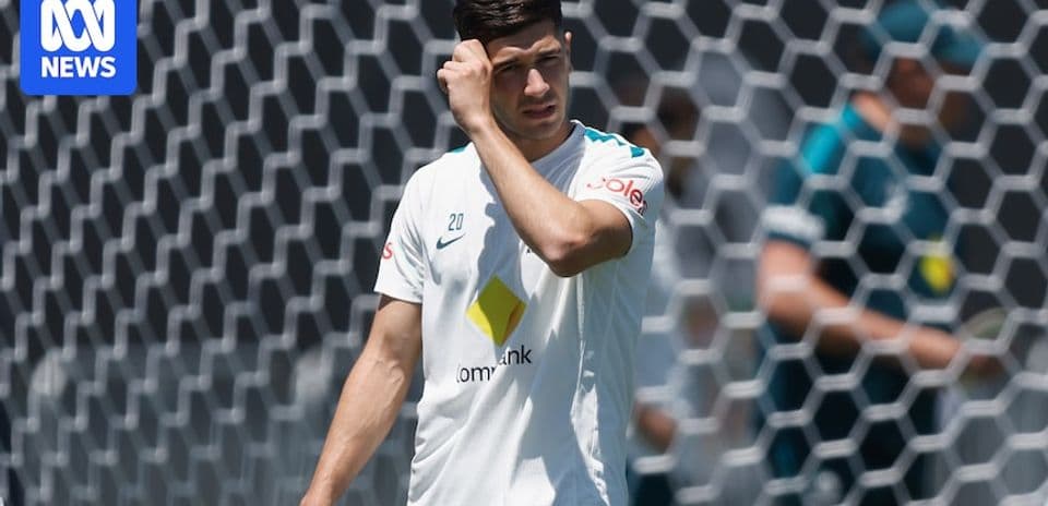 Jugador entrenando en la portería durante sesión