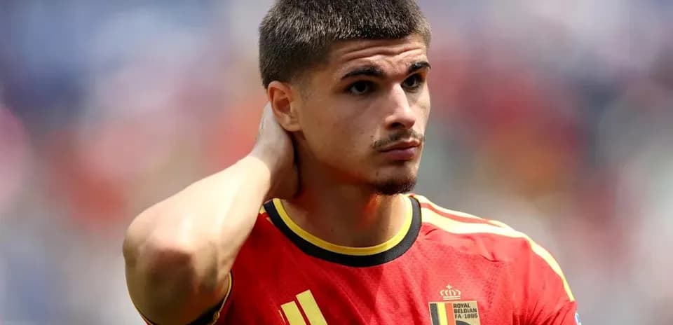 Jugador de Bélgica en campo durante el partido