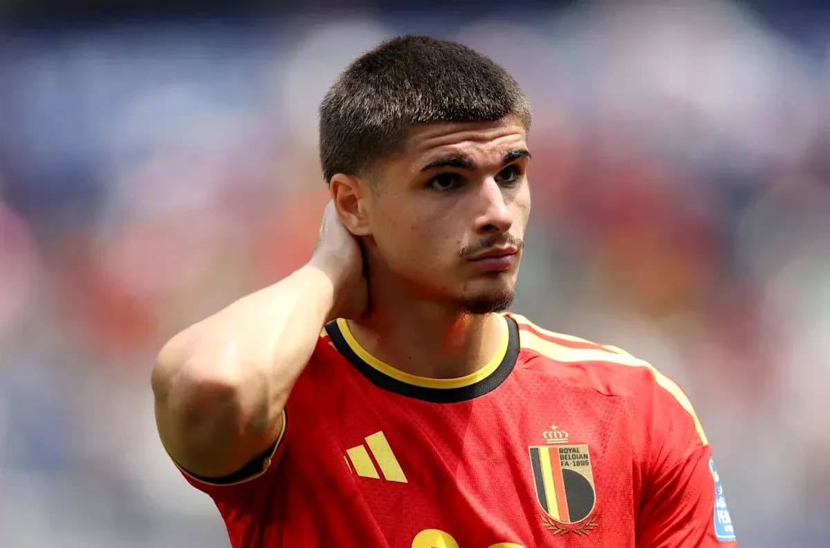 Jugador de Bélgica en campo durante el partido