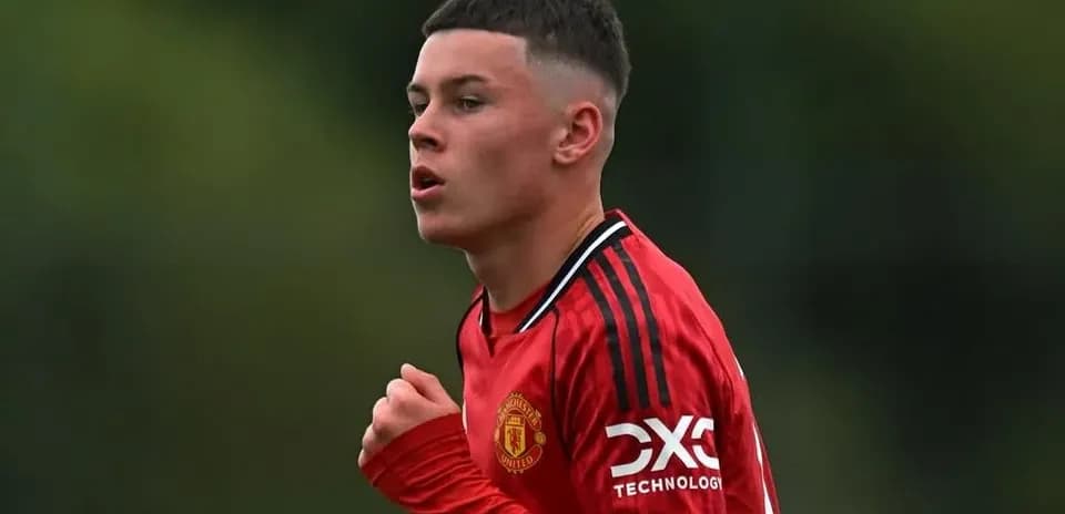 Jugador de Manchester United en acción durante el entrenamiento