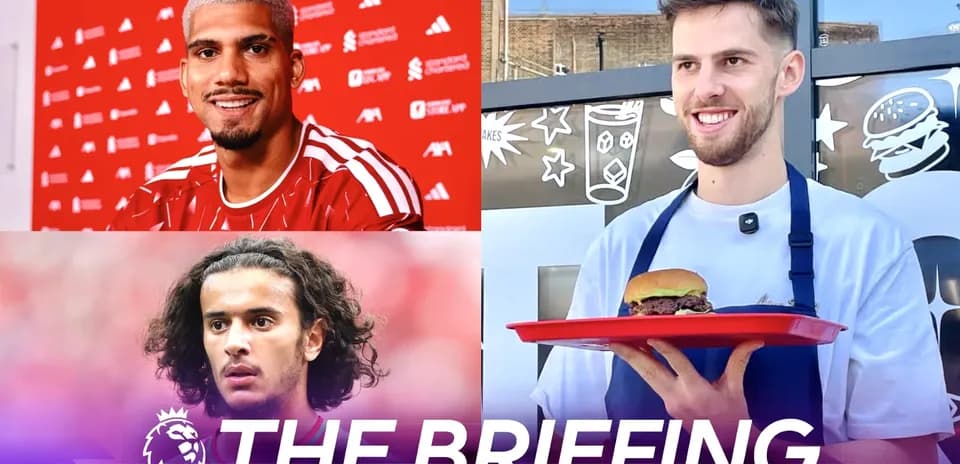 Tres futbolistas en evento promocional de Premier League