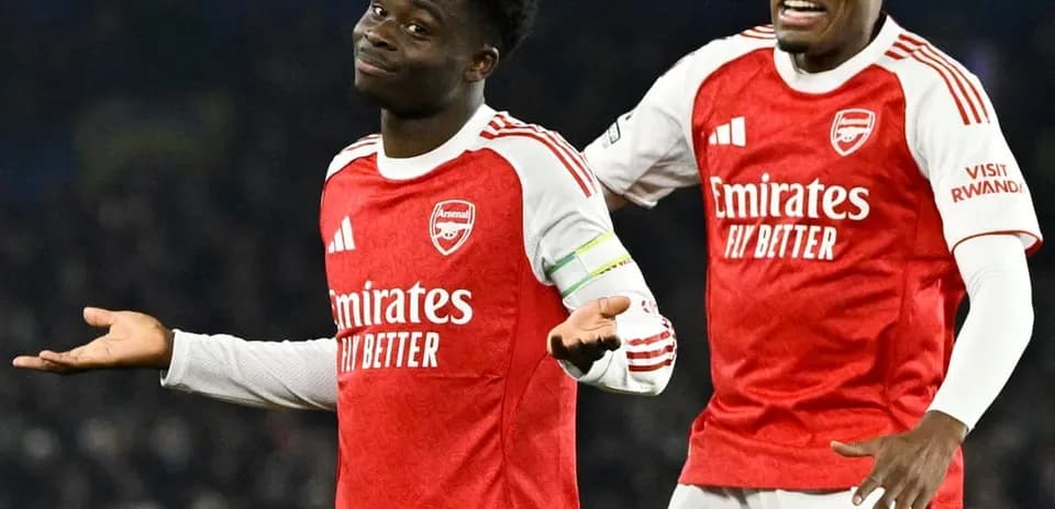Jugadores de Arsenal celebrando un gol