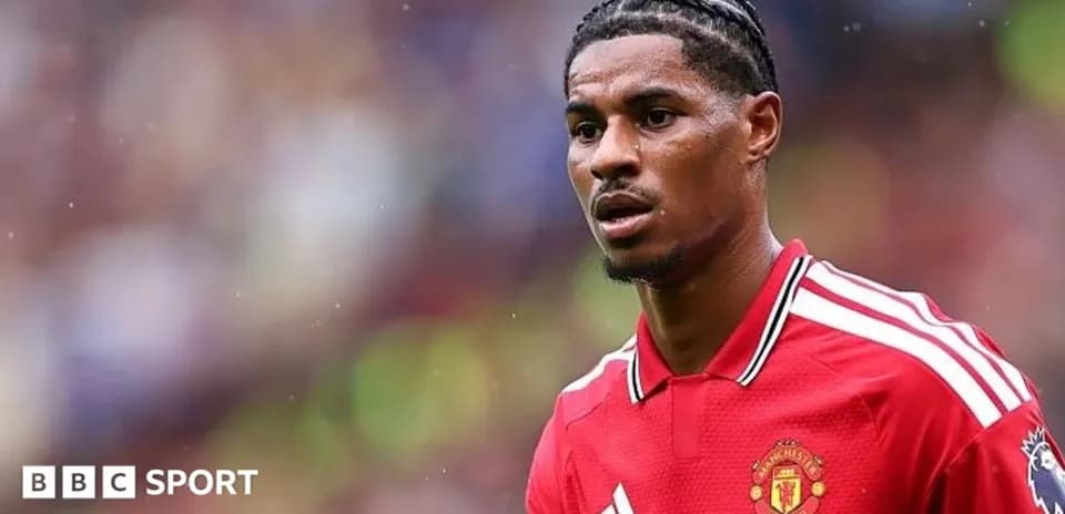 Jugador de Manchester United en el campo durante el partido