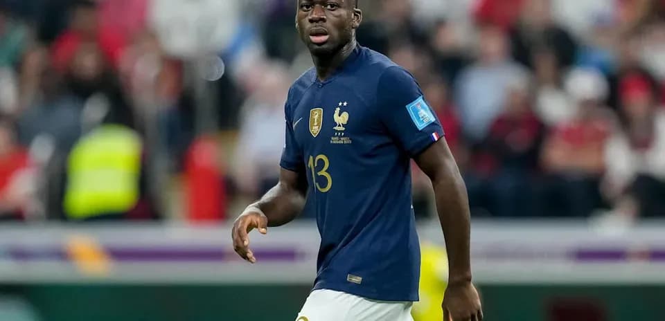 Jugador de Francia en partido de la Copa del Mundo