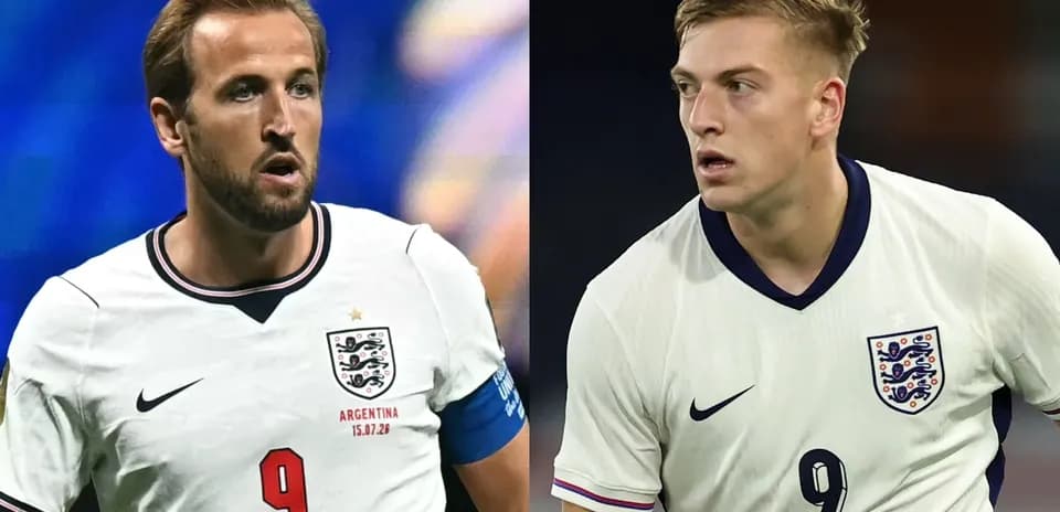 Dos jugadores de Inglaterra en acción durante un partido