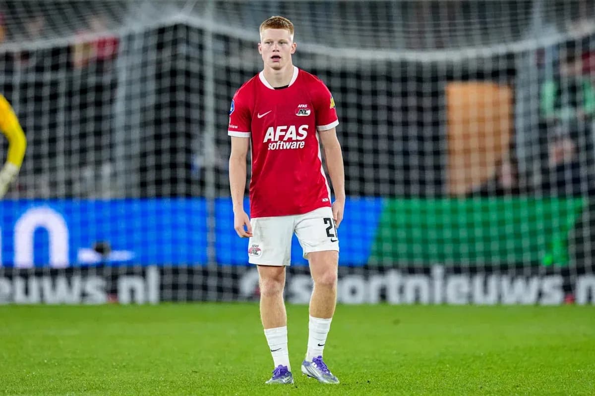 Jugador de AZ Alkmaar en el campo durante el partido