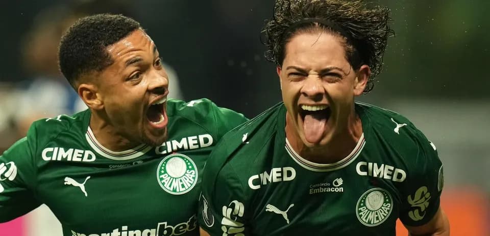 Jugadores de Palmeiras celebrando un gol