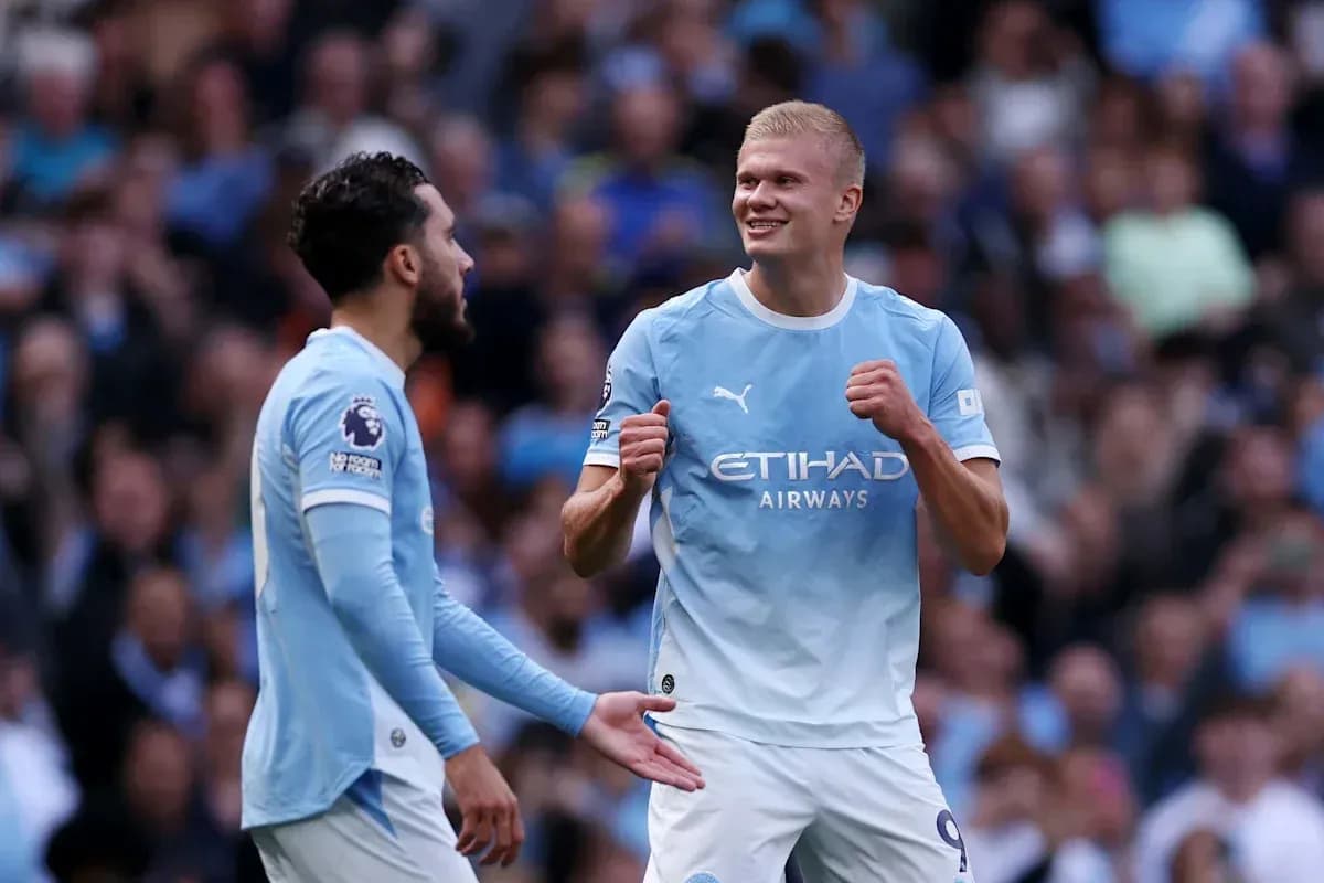Jugadores de Manchester City celebrando un gol