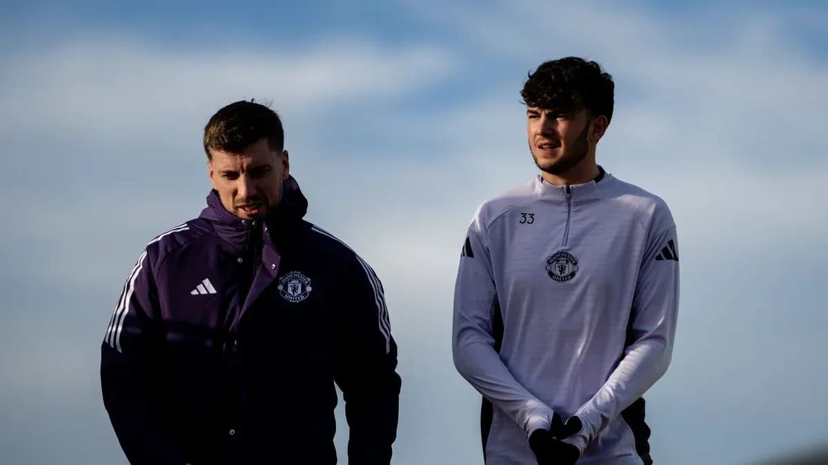 Dos jugadores de Manchester United en entrenamiento