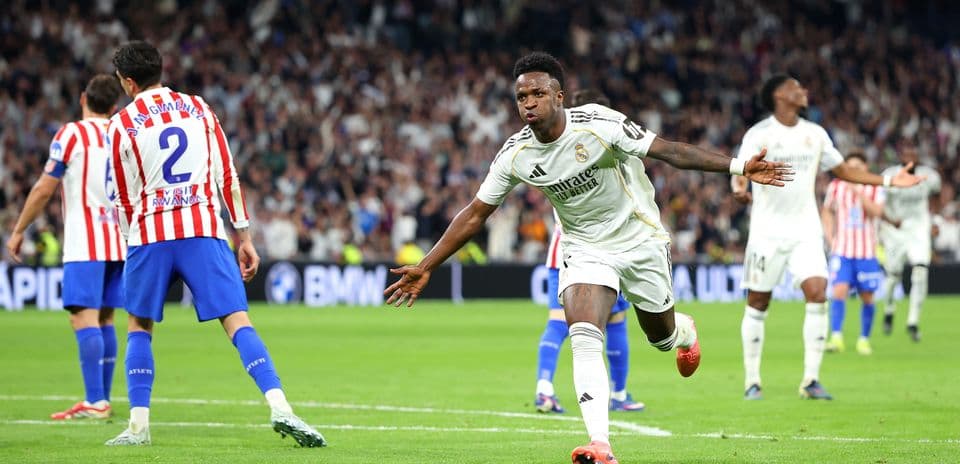 Vinícius Jr. celebrando un gol en el derbi