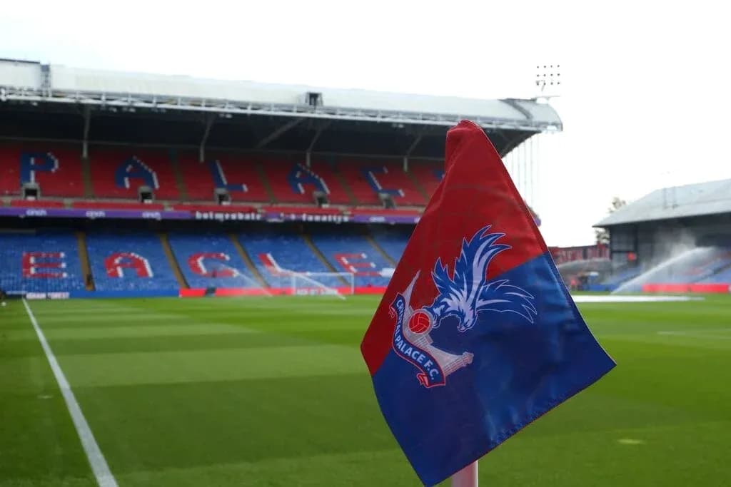 Bandera de esquina en el estadio de Crystal Palace